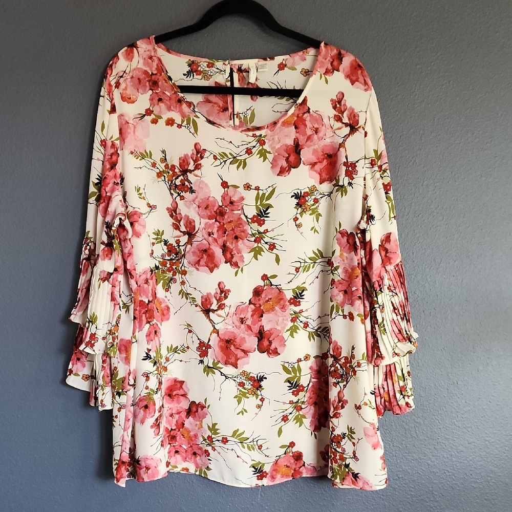 Cato Floral Print Blouse with Accordion Bell Sleeves
